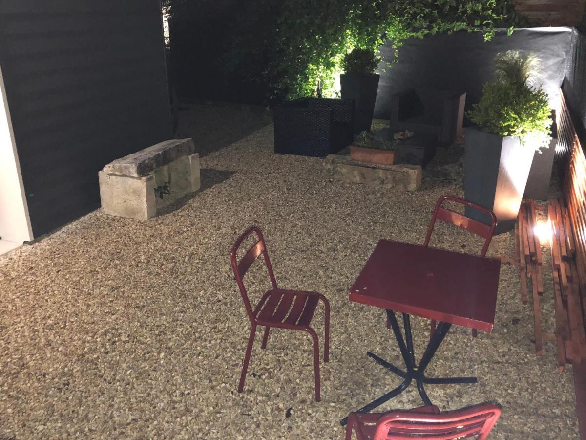 Petit Gite En Braconne La Rochette  Exteriör bild